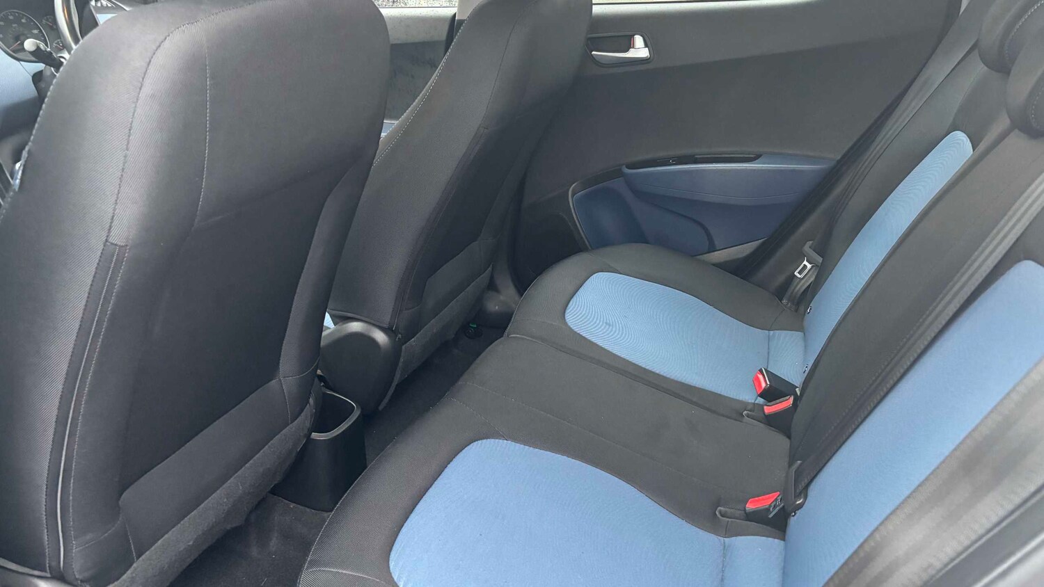 Used Hyundai i10 for sale - 77860920: Photo 9