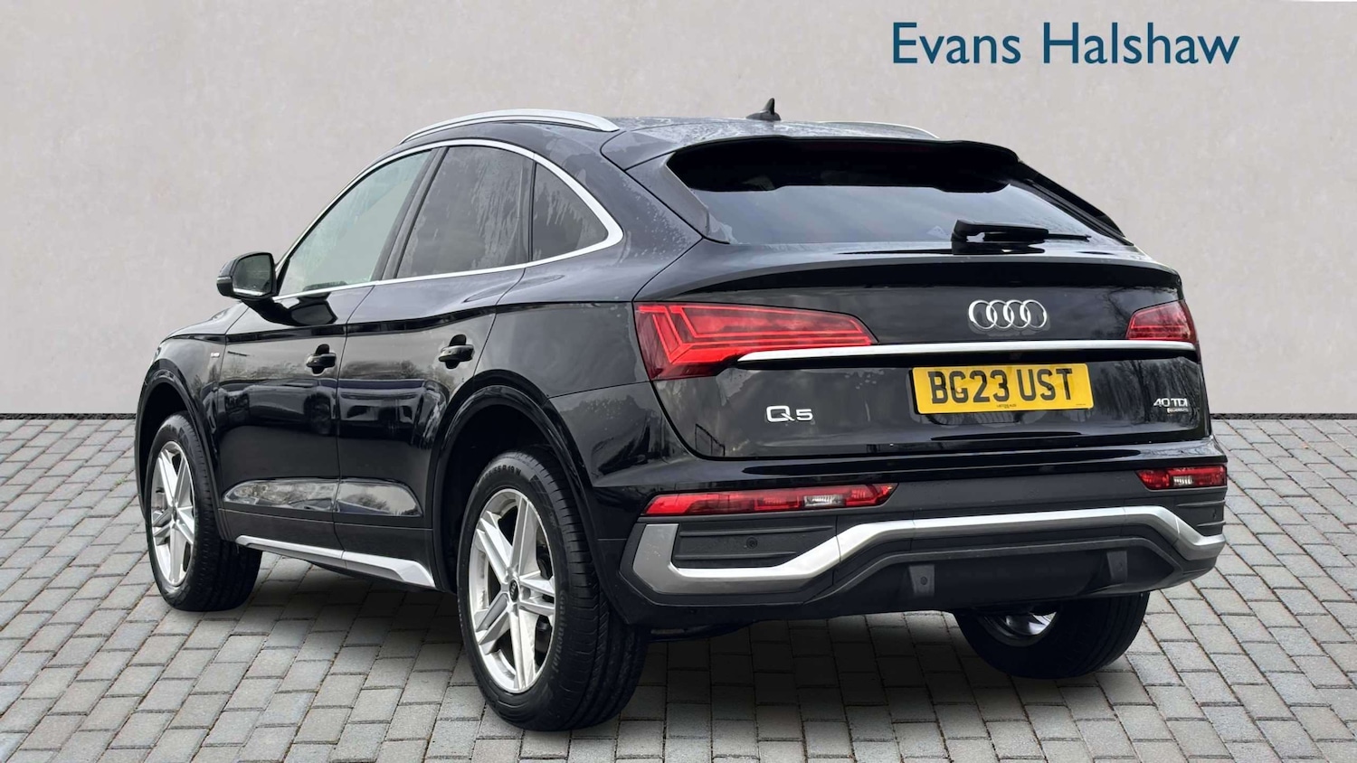 Used Audi Q5 2023 for sale - 78129559: Photo 2