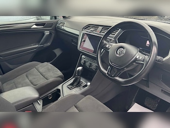 Used Volkswagen Tiguan Allspace 2019 for sale - 77858037: Photo