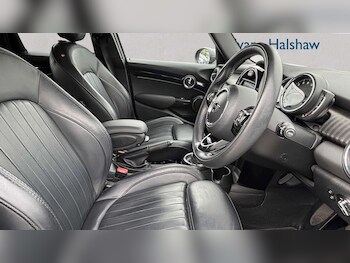 Used MINI Hatch 2018 for sale - 78208852: Photo