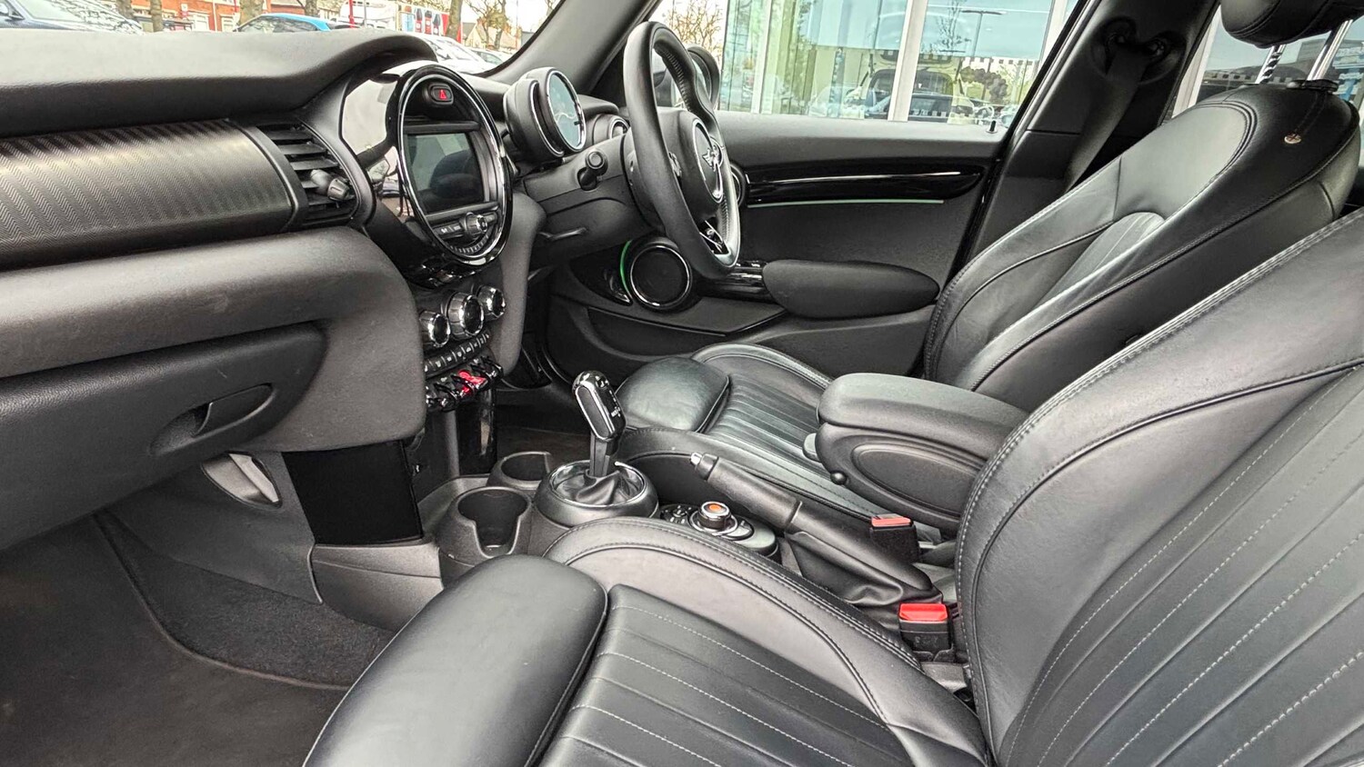 Used MINI Hatch 2018 for sale - 78208852: Photo 9