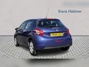 Used Peugeot 208 2015 for sale - 79443983: Photo