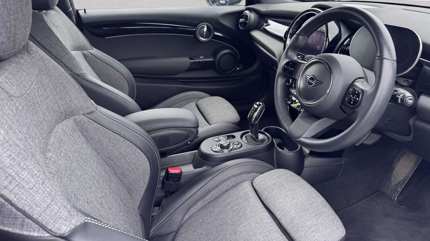 Used MINI Hatch 2021 for sale - 77995812: Photo 3