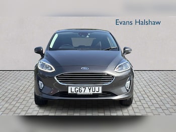 Used Ford Fiesta 2017 for sale - 79002043: Photo