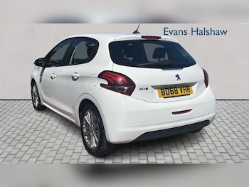 Used Peugeot 208 2018 for sale - 79351502: Photo