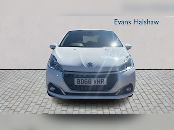 Used Peugeot 208 2018 for sale - 79351502: Photo