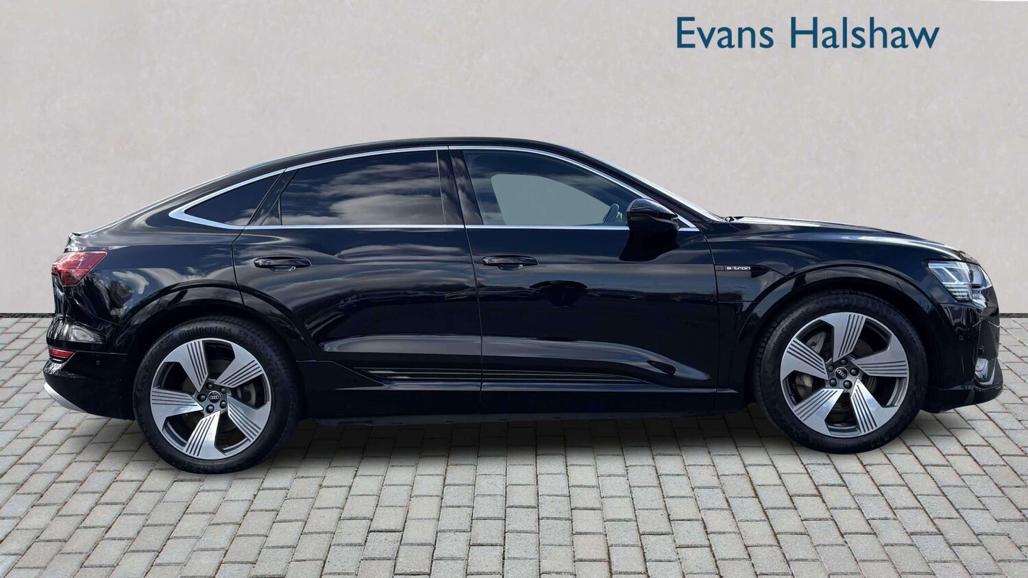 Used Audi e-tron 2022 for sale - 77856693: Photo 6