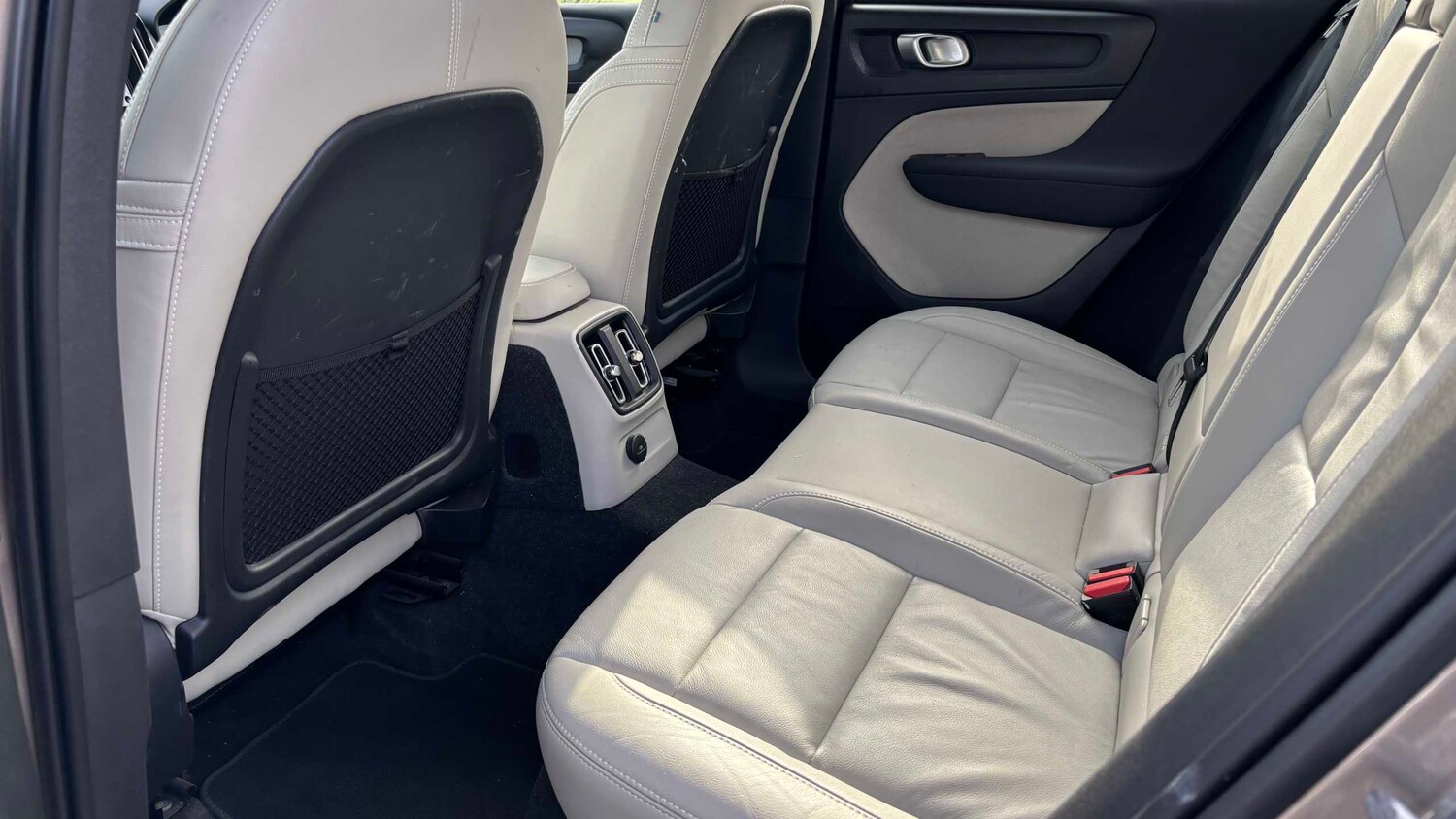 Used Volvo XC40 for sale - 77861195: Photo 10