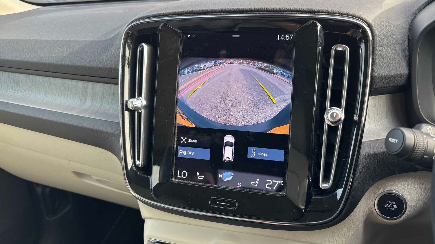 Used Volvo XC40 for sale - 77861195: Photo 14