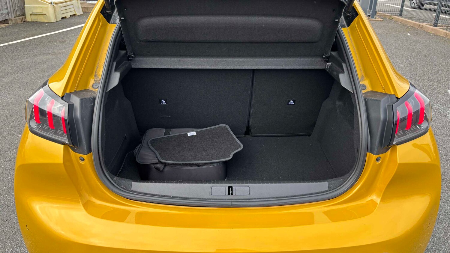 Used Peugeot 208 2023 for sale - 77859185: Photo 10