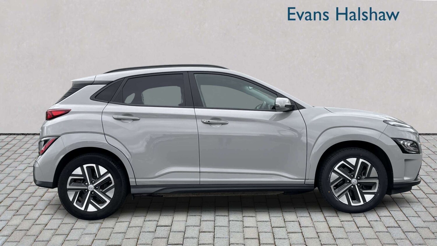 Used Hyundai KONA 2023 for sale - 78129776: Photo 6