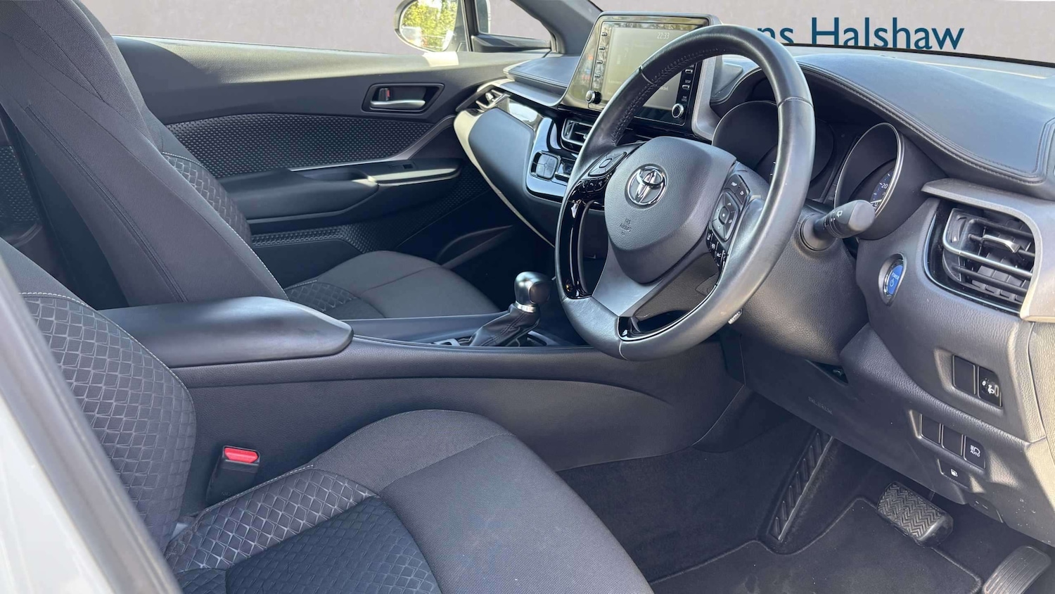 Used Toyota C-HR 2023 for sale - 78118848: Photo 3