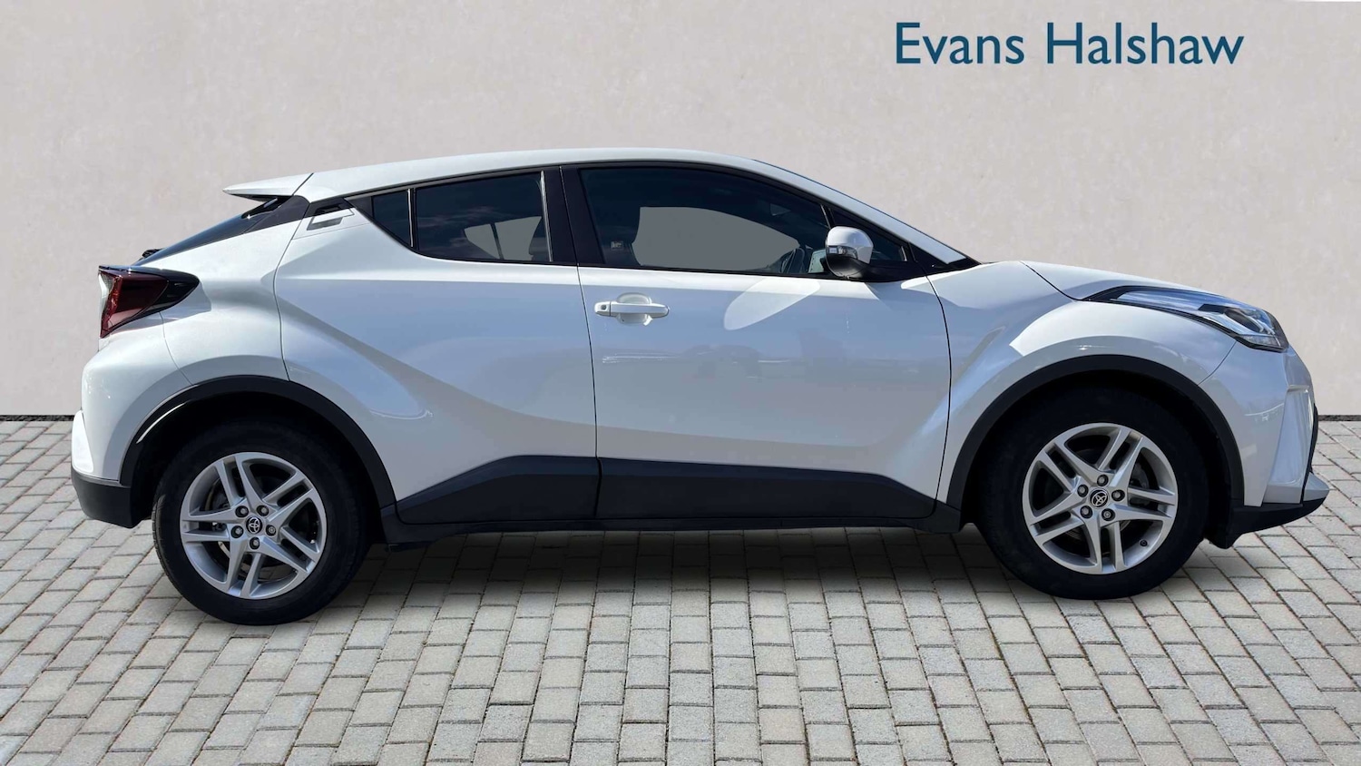 Used Toyota C-HR 2023 for sale - 78118848: Photo 6