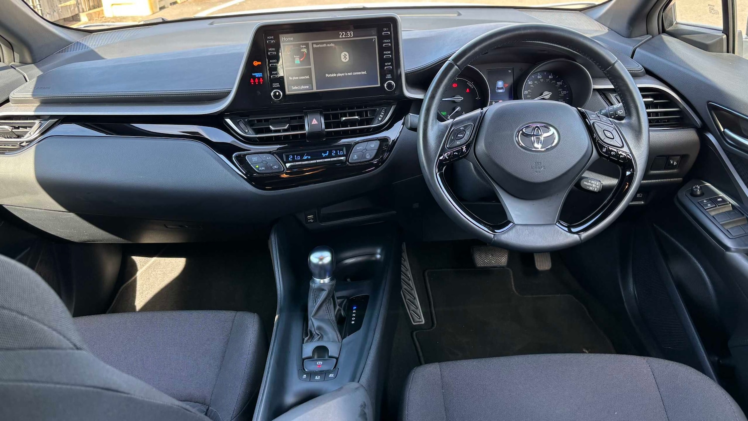 Used Toyota C-HR 2023 for sale - 78118848: Photo 8