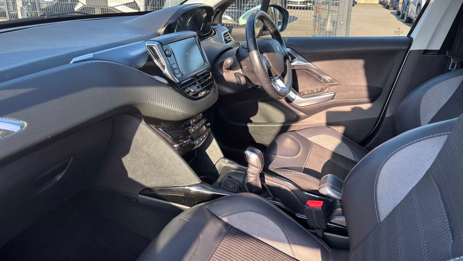 Used Peugeot 2008 for sale - 77860328: Photo 9