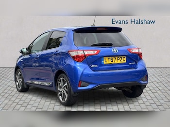 Used Toyota Yaris 2017 for sale - 79306416: Photo