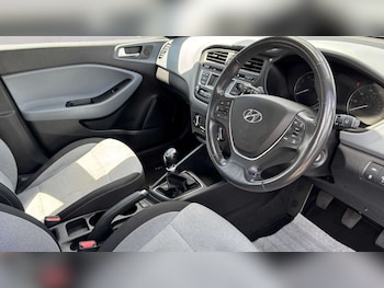 Used Hyundai i20 2016 for sale - 78857204: Photo