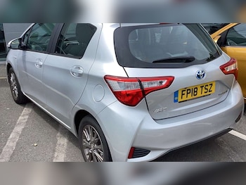 Used Toyota Yaris 2018 for sale - 78978874: Photo