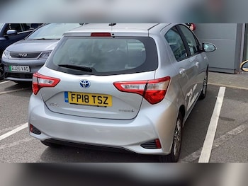 Used Toyota Yaris 2018 for sale - 78978874: Photo