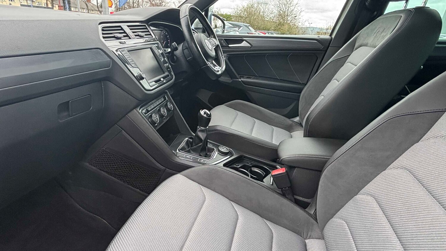 Used Volkswagen Tiguan for sale - 77856380: Photo 9