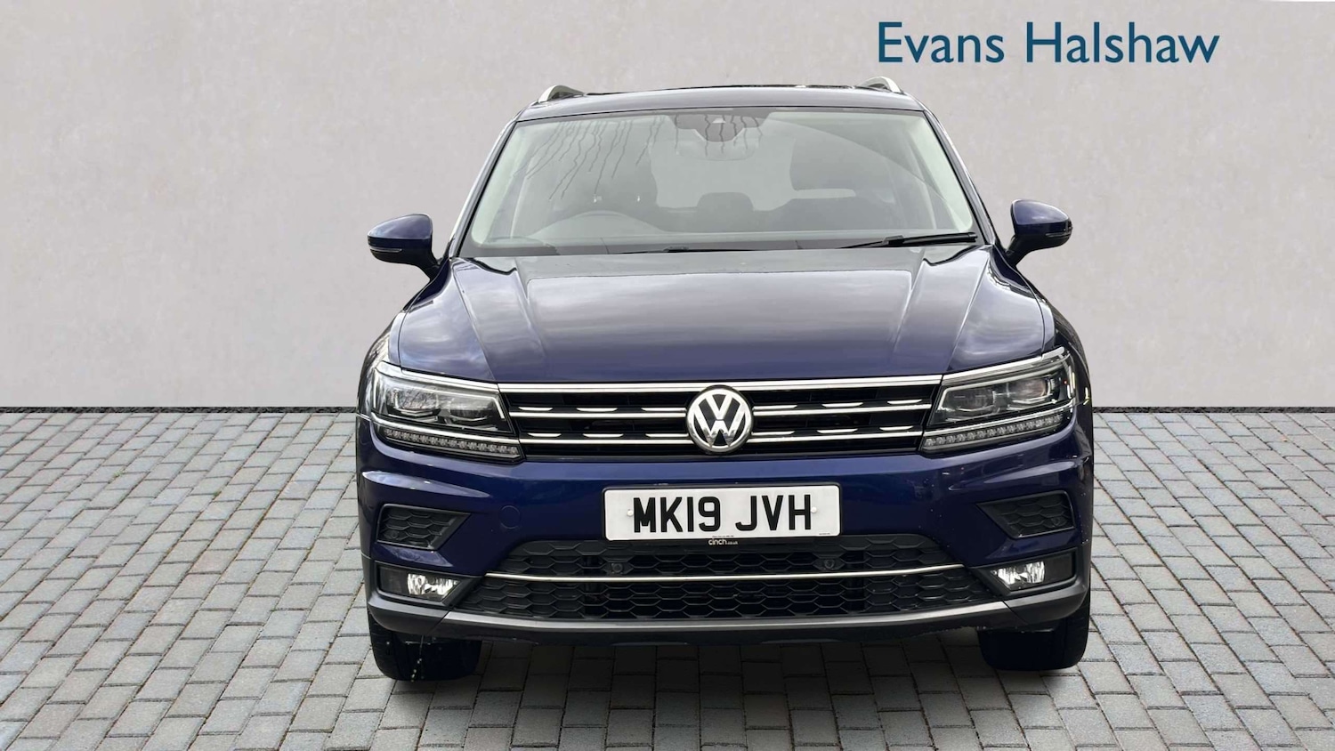Used Volkswagen Tiguan for sale - 77861633: Photo 4