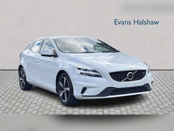 Used Volvo V40 2017 for sale - 78812427: Photo