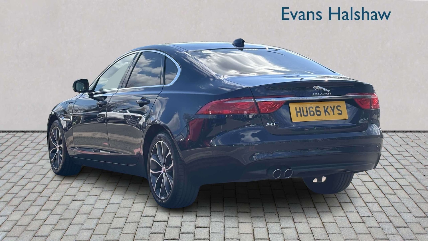 Used Jaguar XF 2017 for sale - 78119000: Photo 2