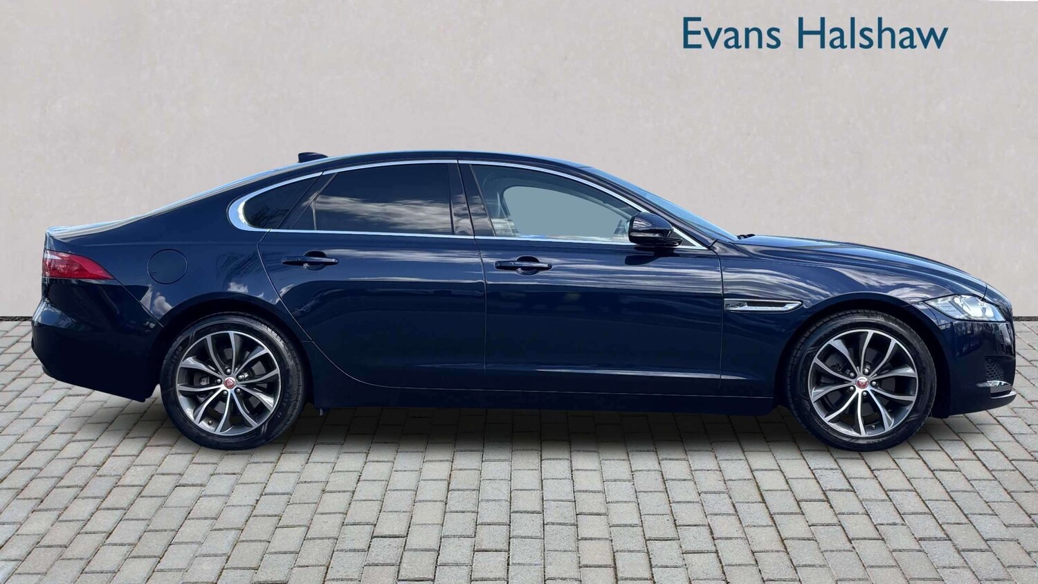 Used Jaguar XF 2017 for sale - 78119000: Photo 6