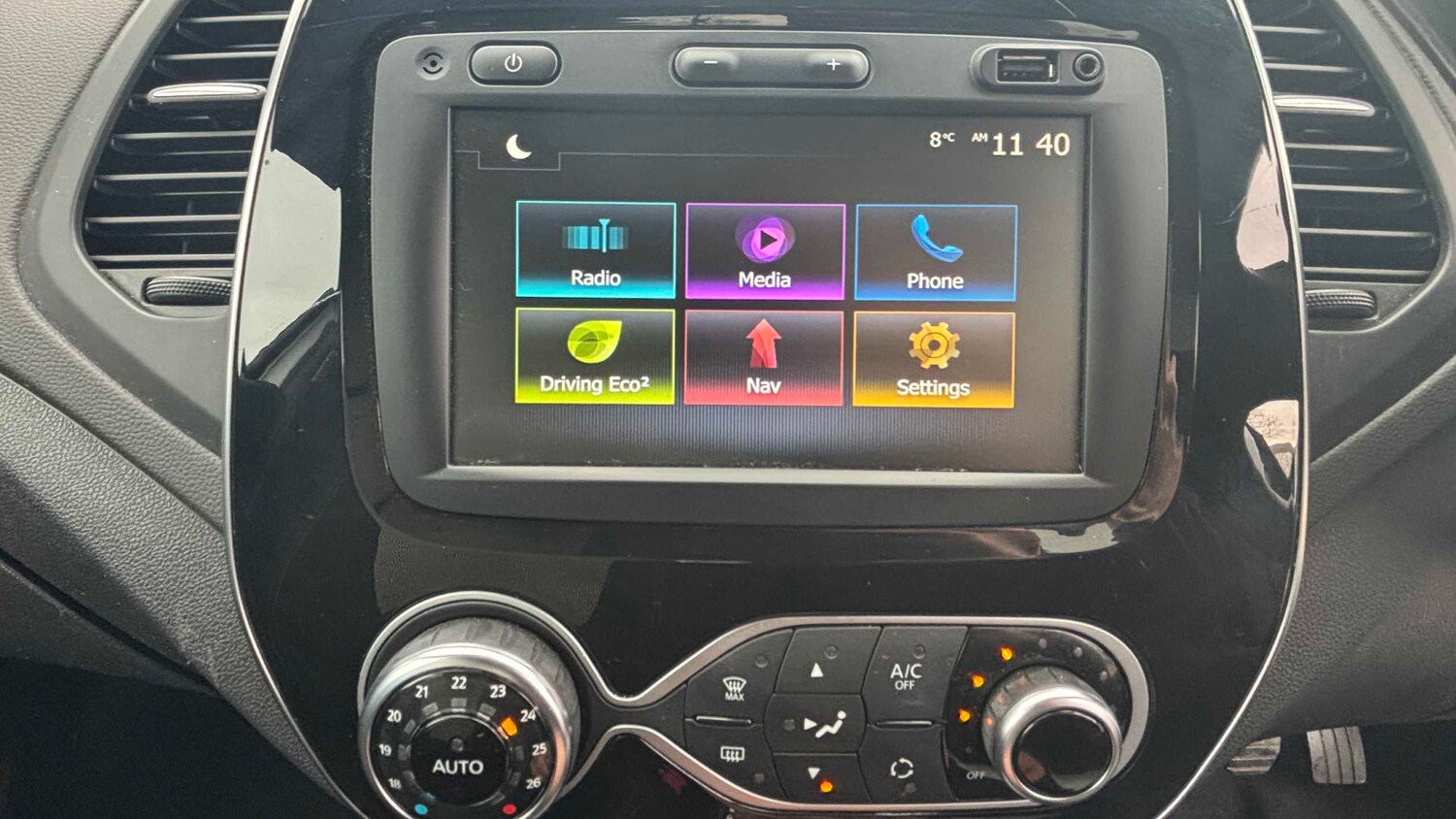 Used Renault Captur for sale - 77859667: Photo 16