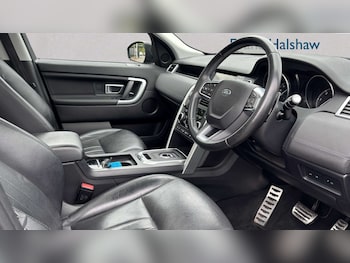 Used Land Rover Discovery Sport 2017 for sale - 79624433: Photo