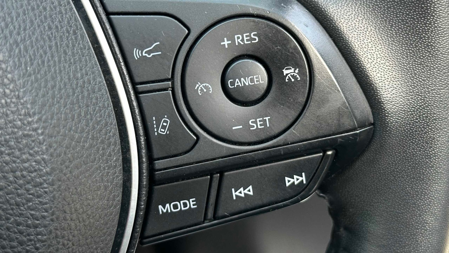 Used Toyota RAV4 for sale - 77862147: Photo 16