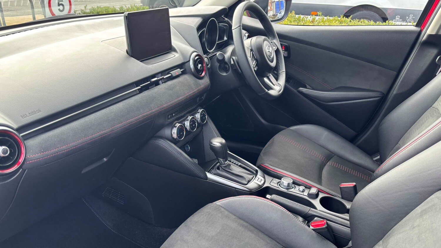 Used Mazda Mazda2 2024 for sale - 77857651: Photo 9