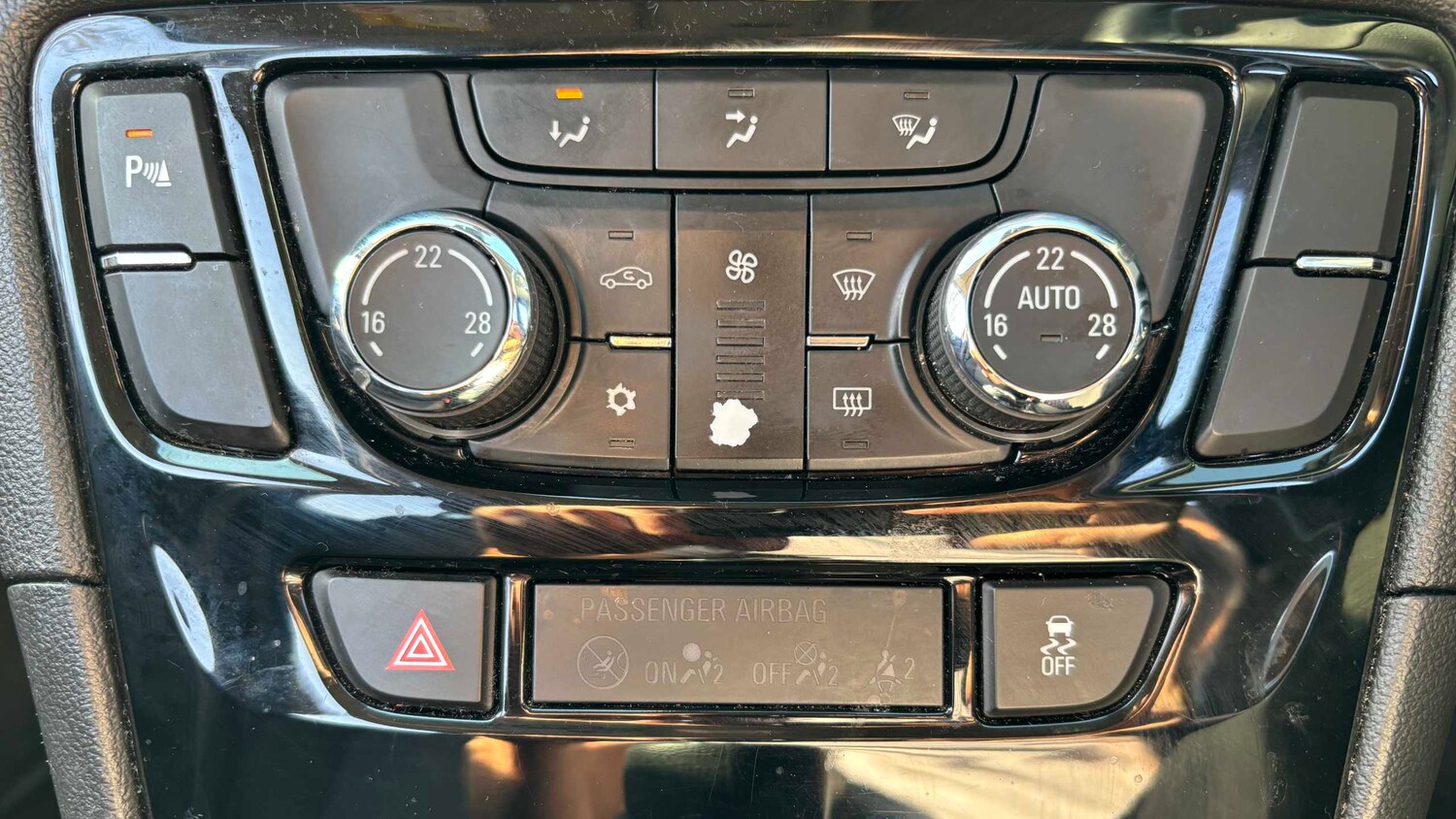 Used Vauxhall Mokka X 2017 for sale - 78187949: Photo 16