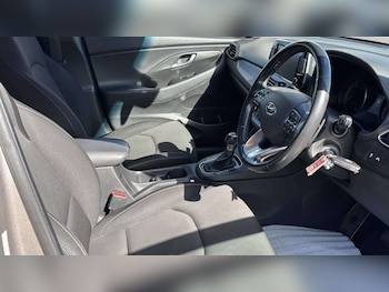 Used Hyundai i30 2018 for sale - 79443941: Photo