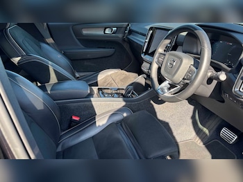 Used Volvo XC40 2021 for sale - 79523759: Photo