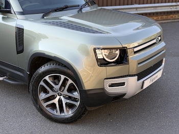 Used Land Rover Defender 2020 for sale - 79177128: Photo