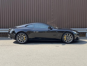 Used Aston Martin DB11 2018 for sale - 79548512: Photo