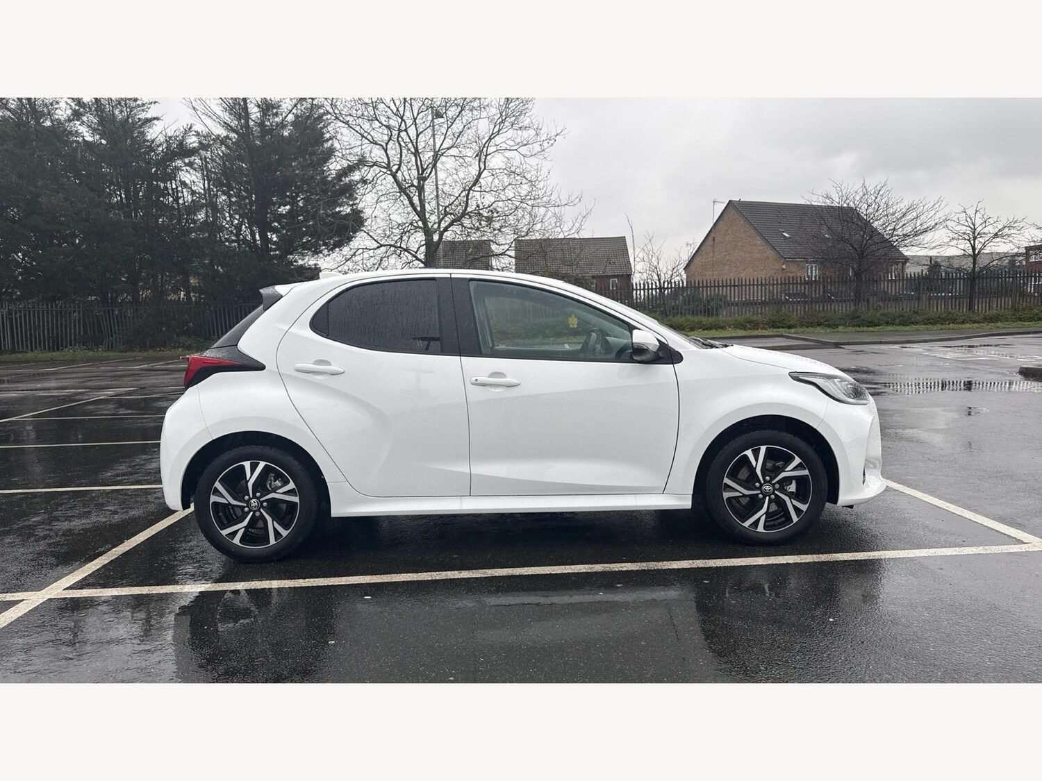 Used Toyota Yaris for sale - 77175236: Photo 18