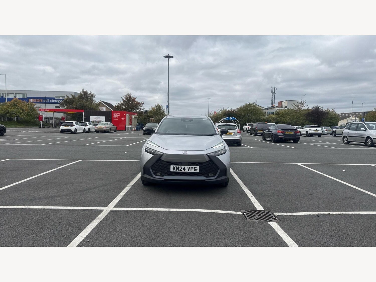 Used Toyota C-HR 2024 for sale - 76295258: Photo 17