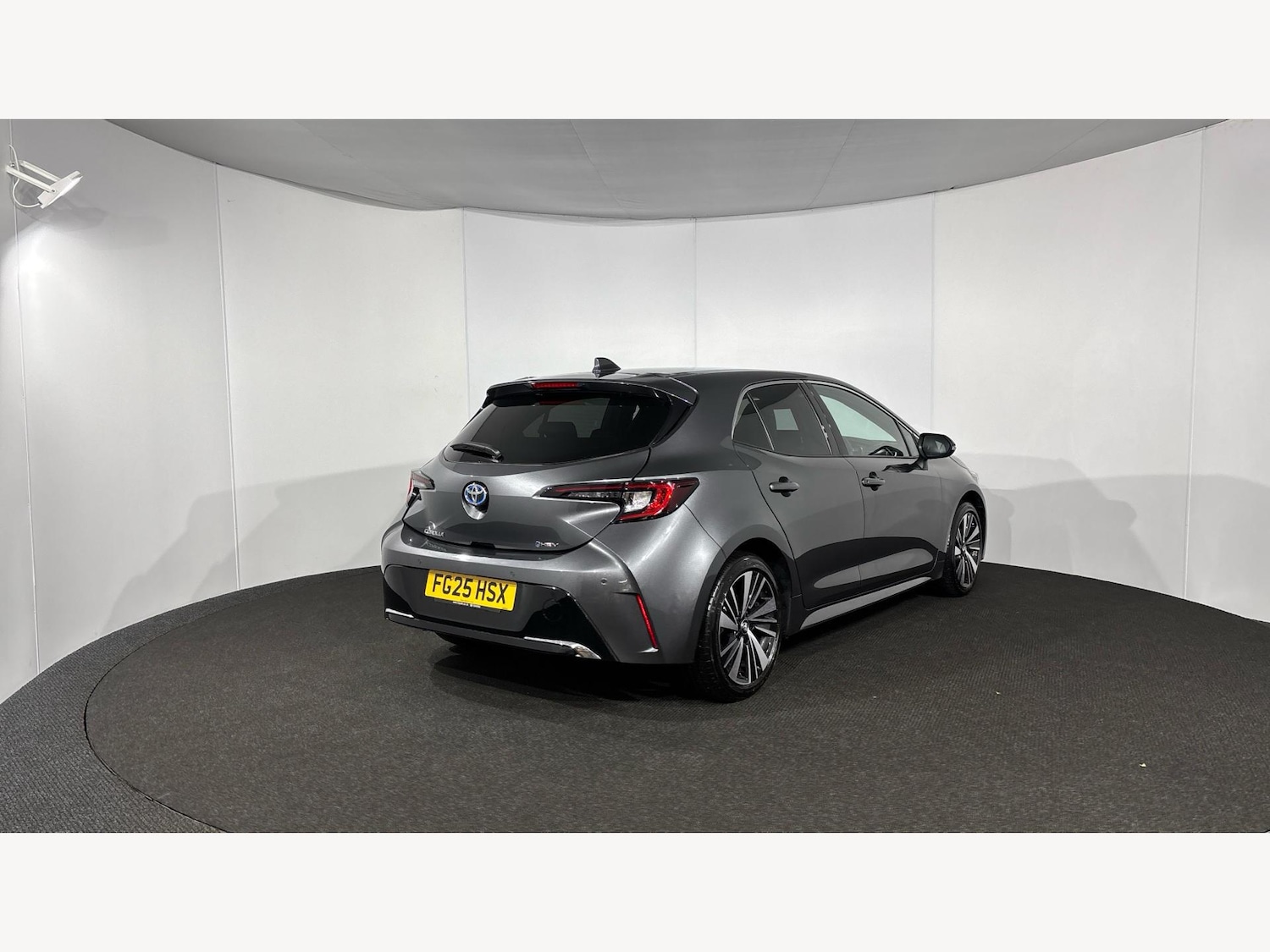 Used Toyota Corolla 2025 for sale - 76633275: Photo 2