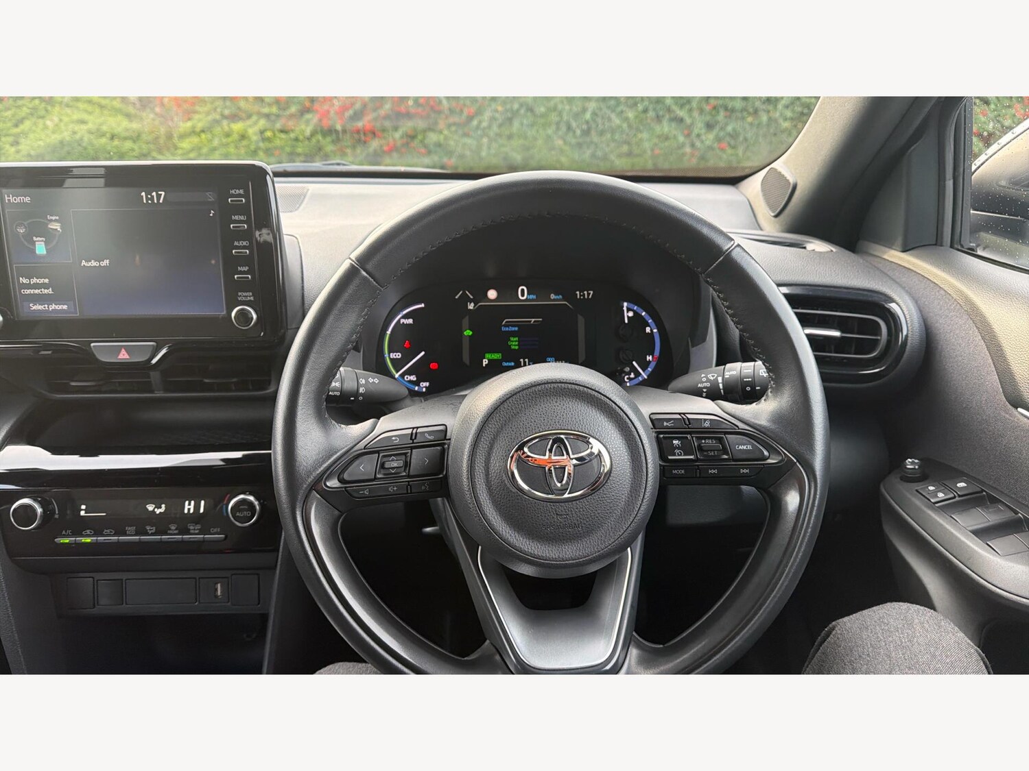 Used Toyota Yaris Cross 2023 for sale - 77067314: Photo 10