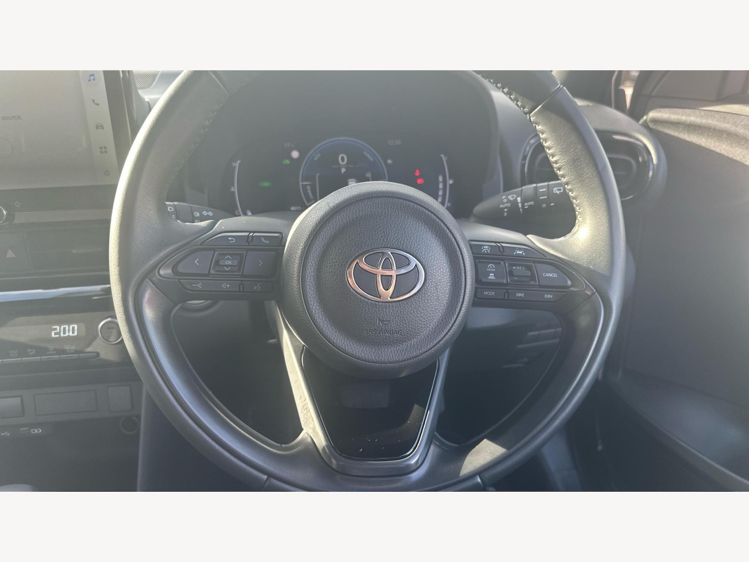 Used Toyota Yaris Cross 2024 for sale - 76633241: Photo 10