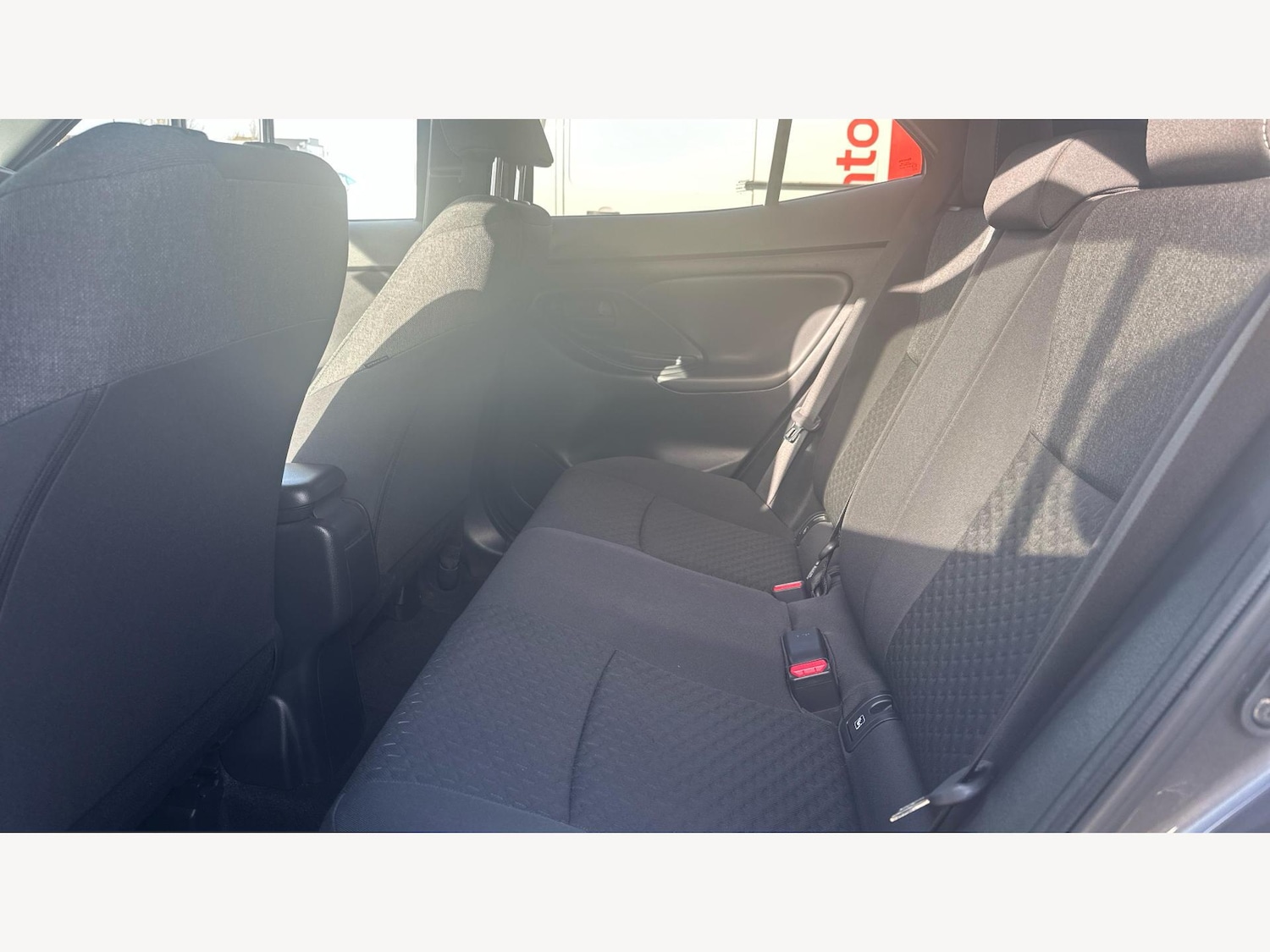 Used Toyota Yaris Cross 2024 for sale - 76633241: Photo 15