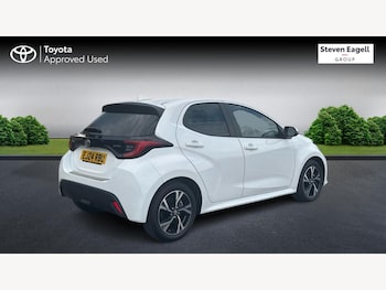 Used Toyota Yaris 2024 for sale - 78935310: Photo