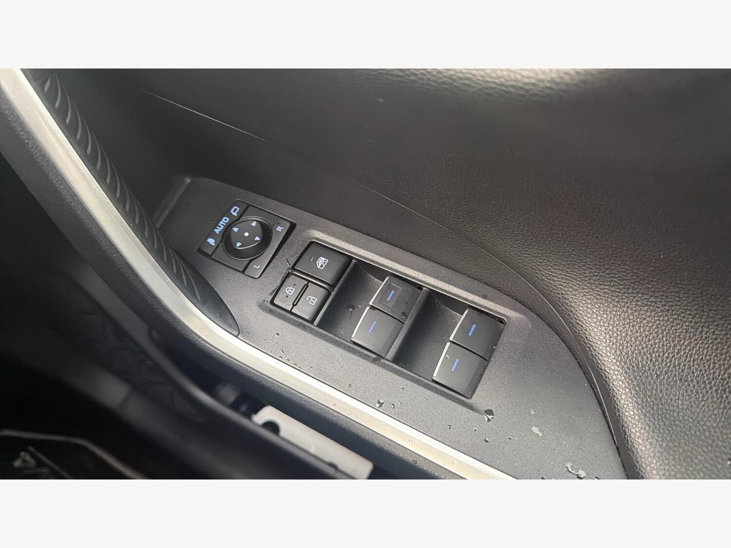 Used Toyota RAV4 2022 for sale - 76850435: Photo 27