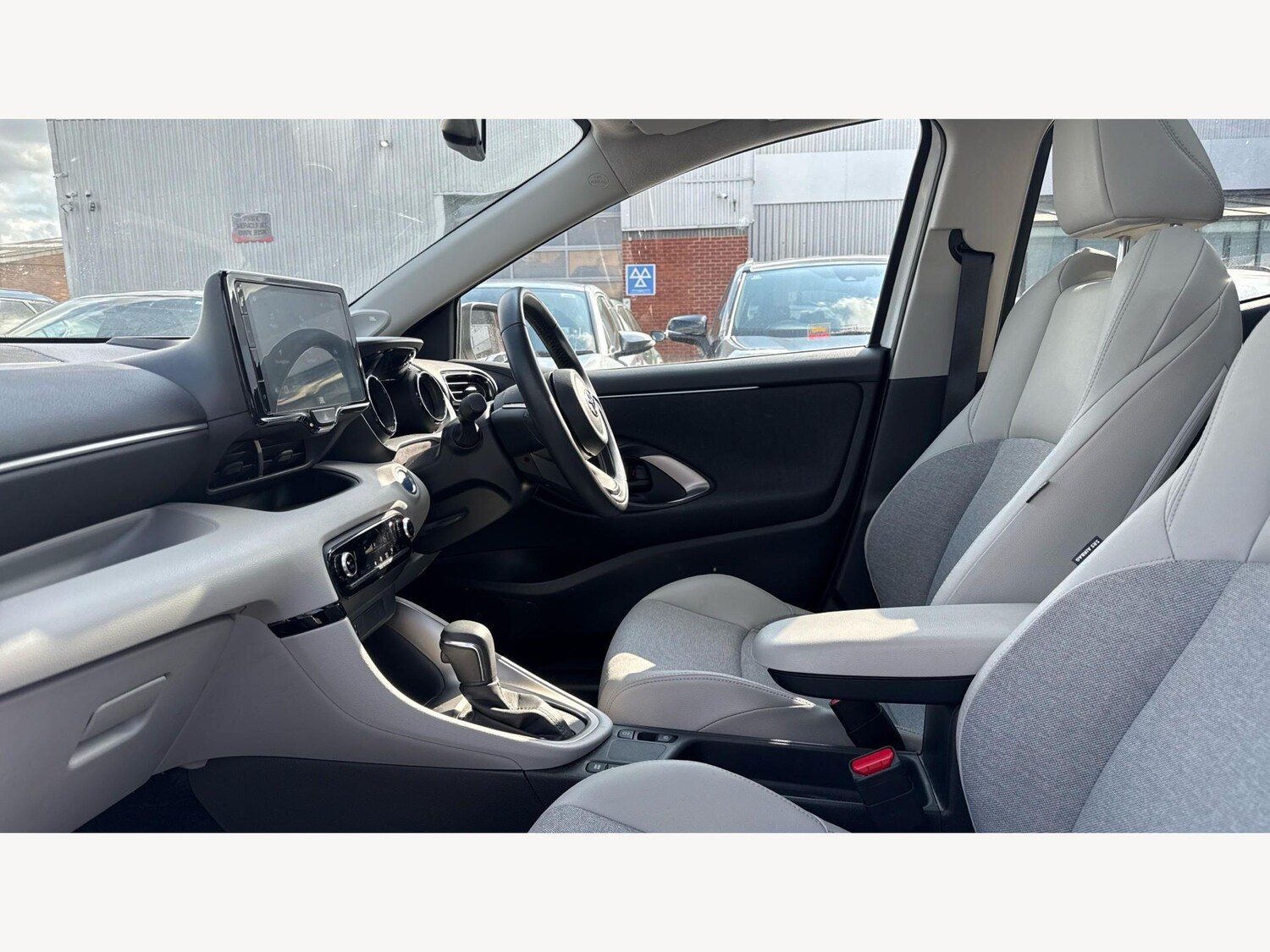 Used Toyota Yaris 2022 for sale - 78156752: Photo 12