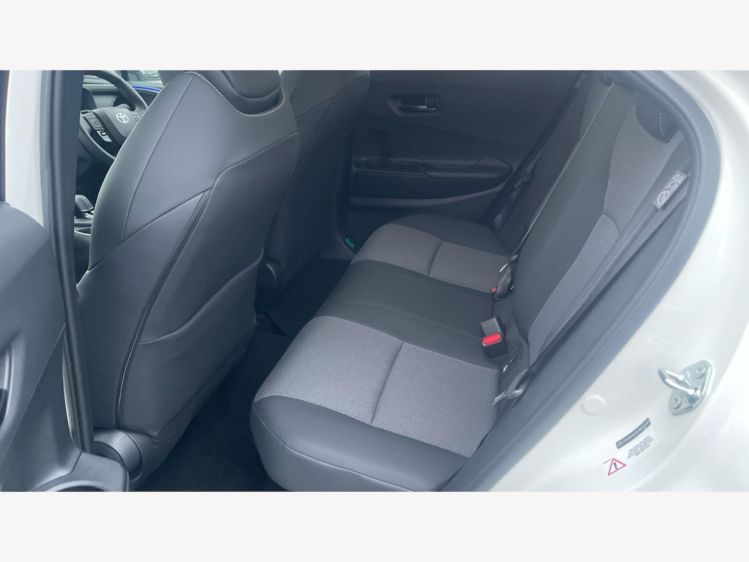 Used Toyota C-HR 2025 for sale - 77351889: Photo 15