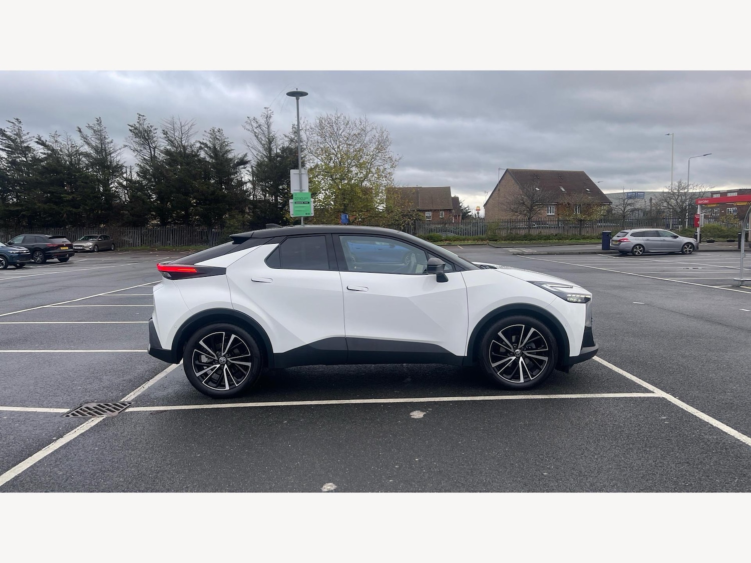 Used Toyota C-HR 2025 for sale - 77351889: Photo 18