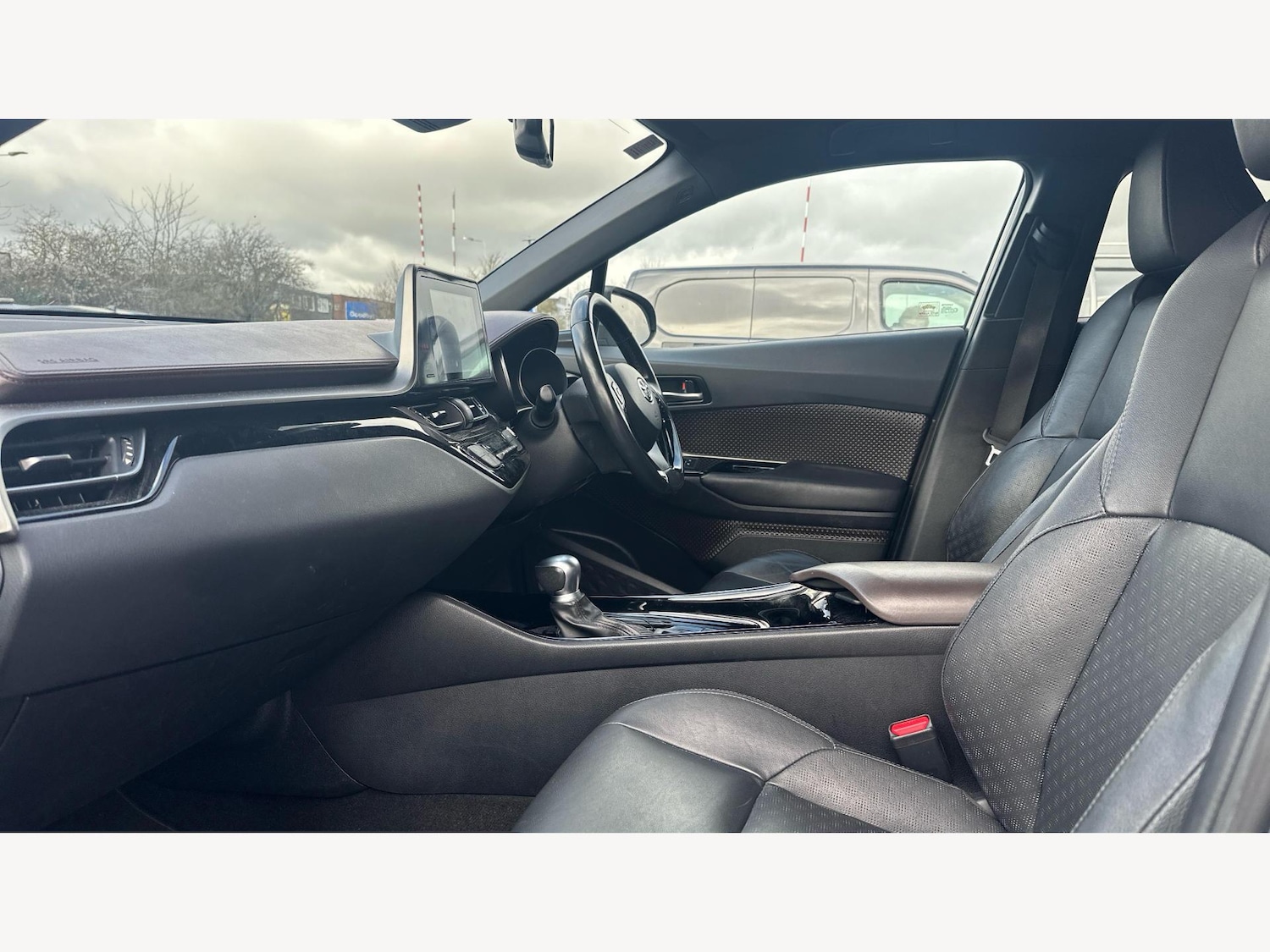 Used Toyota C-HR 2019 for sale - 77783104: Photo 12