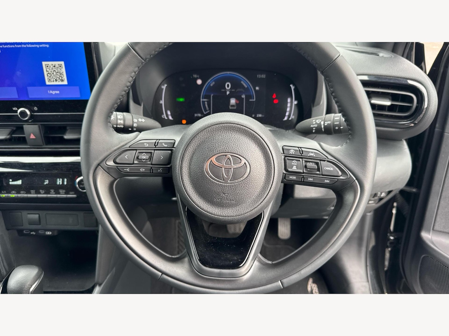 Used Toyota Yaris Cross 2024 for sale - 76314591: Photo 10